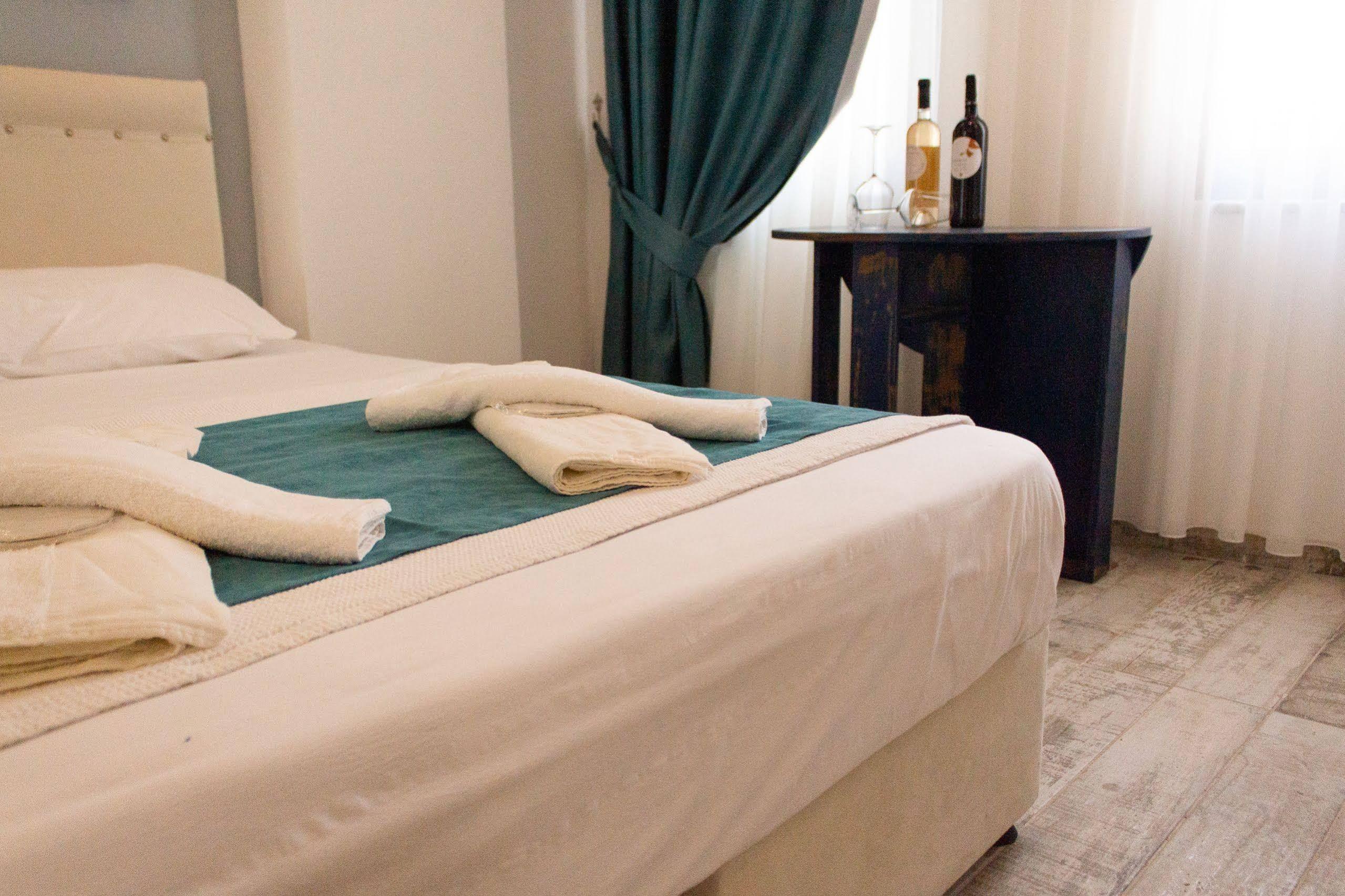 Tenes Otel Bozcaada Esterno foto